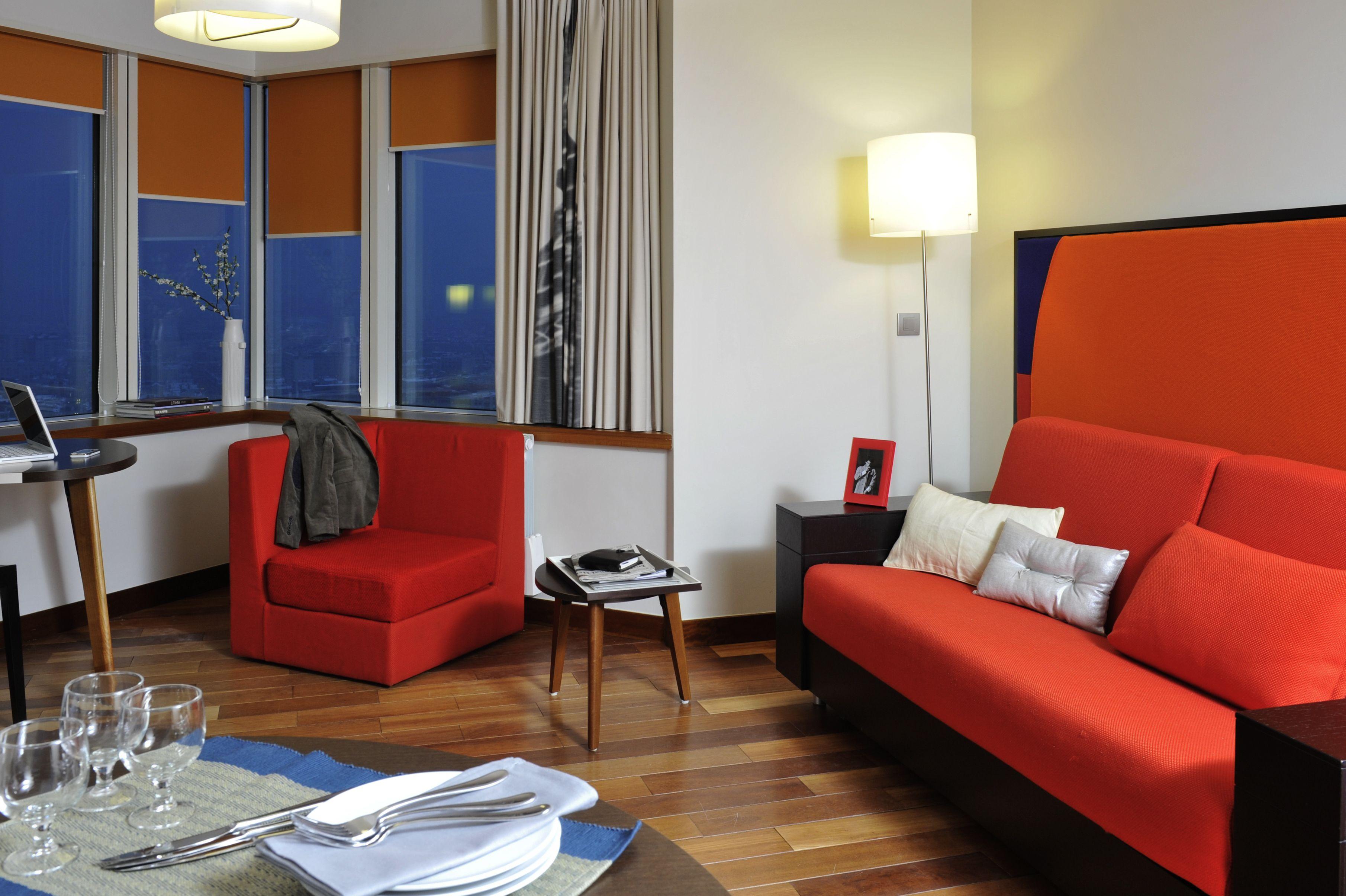 Adagio Centre Tour Eiffel Aparthotel 4*