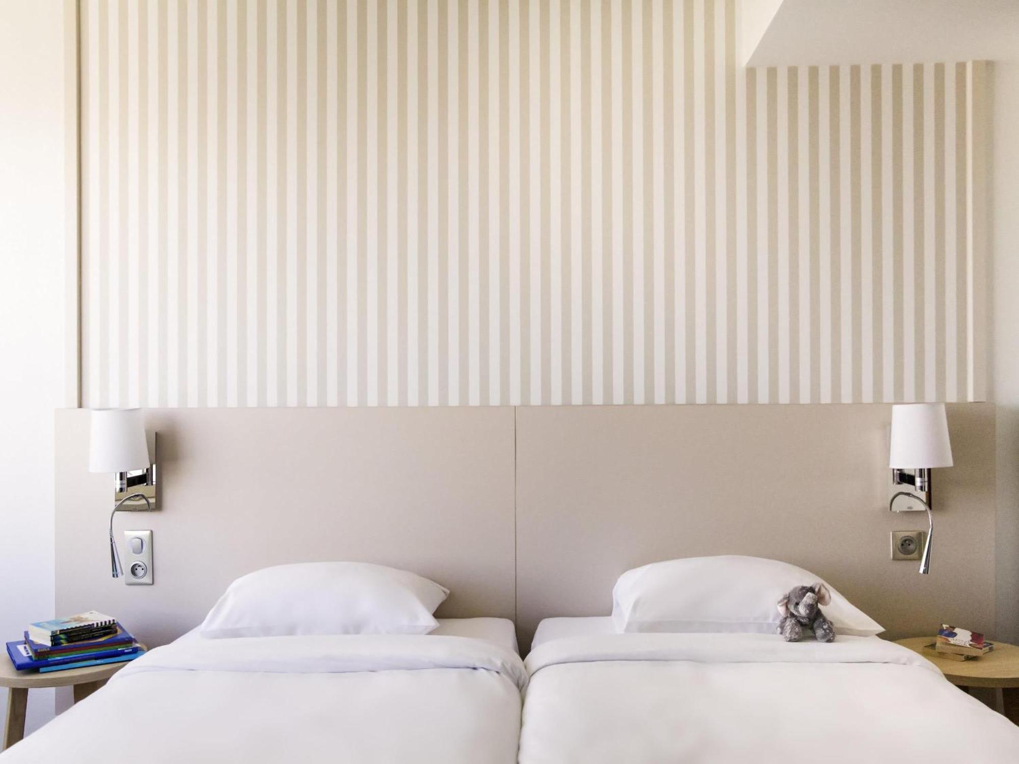 Adagio Centre Tour Eiffel Aparthotel 4*