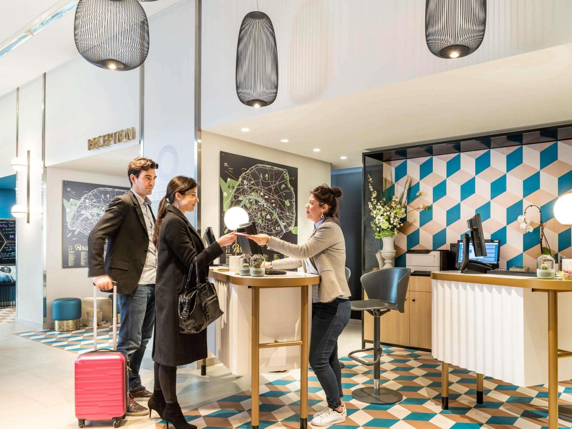 Adagio Centre Tour Eiffel Aparthotel 4*